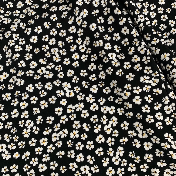 En Thread Floral Daisy Crop Wide Leg Pants - 6, 8 - Picture 2 of 4